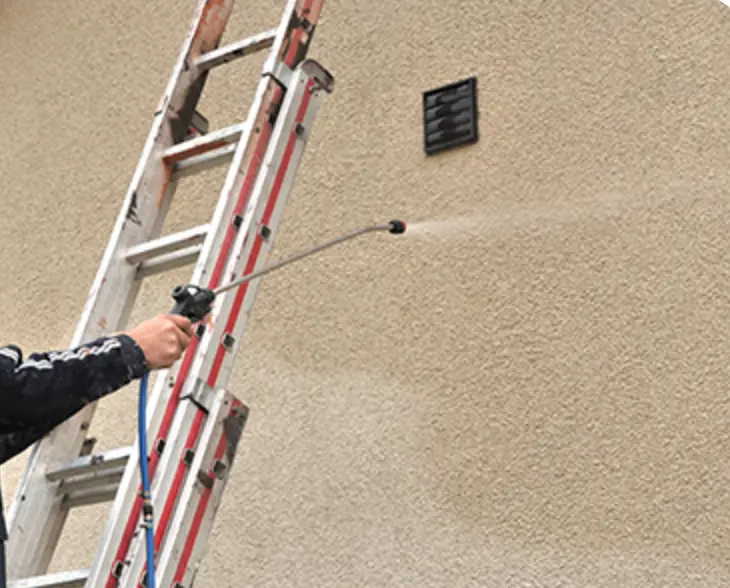 nettoyage façade à mulhouse avec traitement hydrofuge pour renforcer l’étanchéité des murs